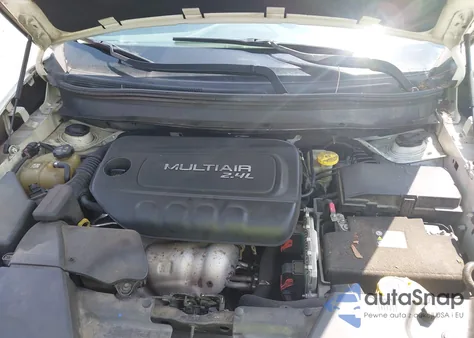 2014 Jeep Cherokee Latitude z USA, uszkodzony, nr VIN 1C4PJMCB6EW150778